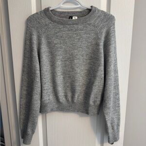 H&M Light Gray Crewneck Sweater